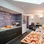 Hotel Mercure Chateau