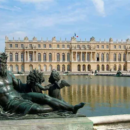 Mercure Chateau Hotel