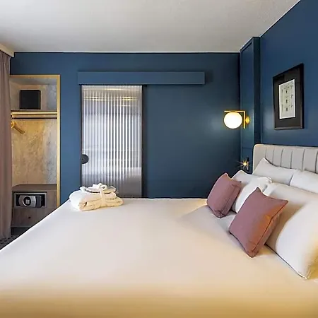 Mercure Chateau Версаль
