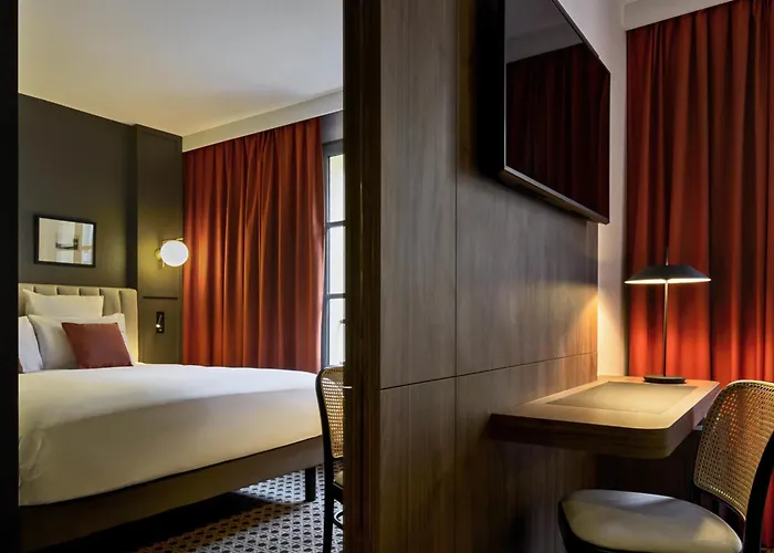 Mercure Chateau Hotel