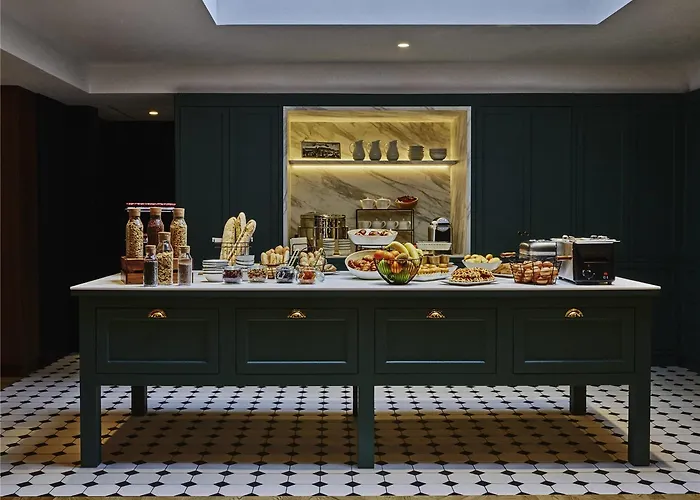 Mercure Chateau Hotel Versailles